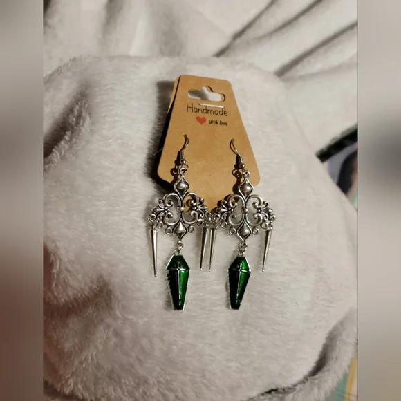 Green Coffin Dangle Earrings w/ Silvertone Spikes Gothic Handmade Punk Emo Goth - Picture 4 of 10
